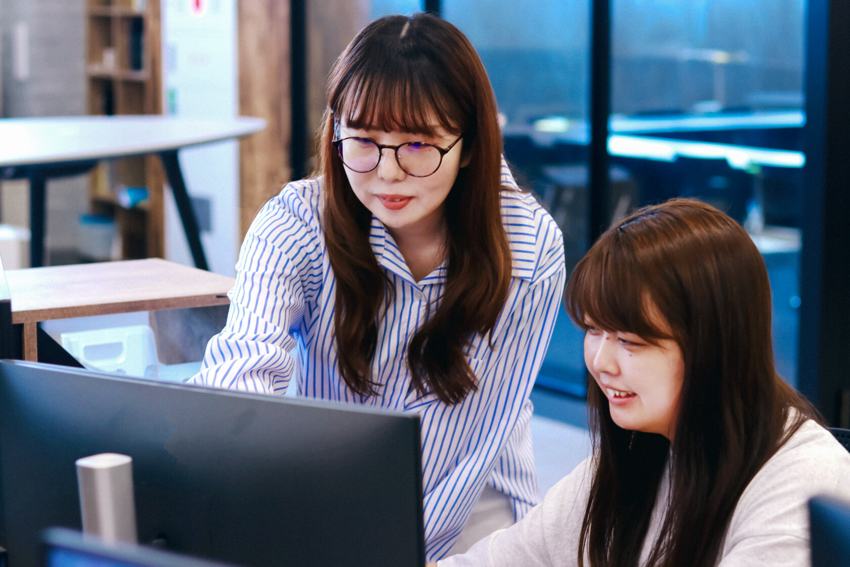 WEBサイト制作スタッフ